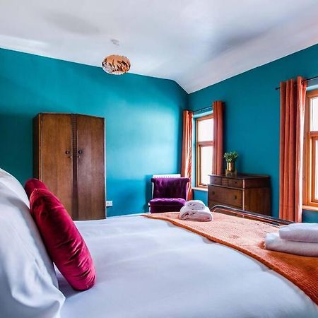 Villa Gorgeous Victorian House Sleeps 6 In Cardiff Exterior foto