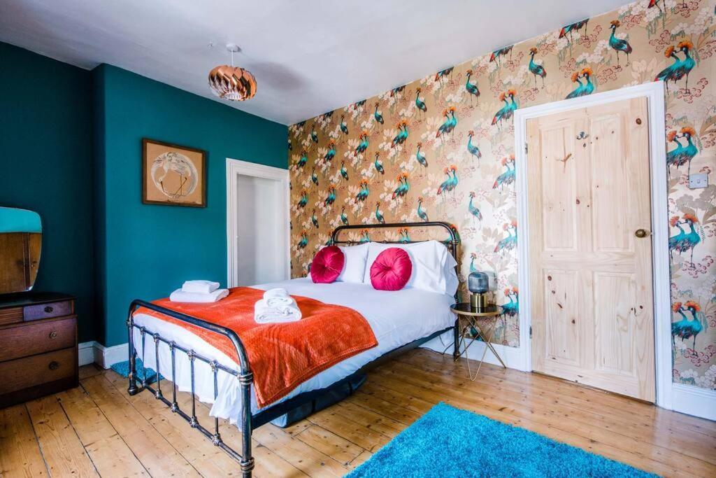 Villa Gorgeous Victorian House Sleeps 6 In Cardiff Exterior foto